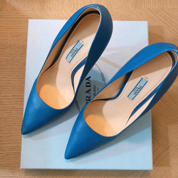 Prada heels - Picture 2 of 5